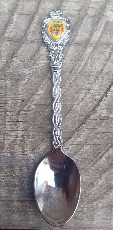 Uvongo souvenir spoon