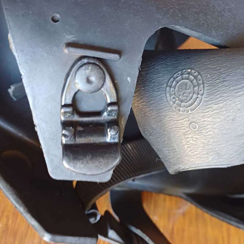 S.A.D.F. Gas mask