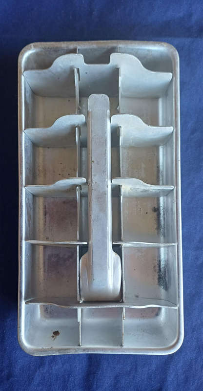 Vintage ice cube tray