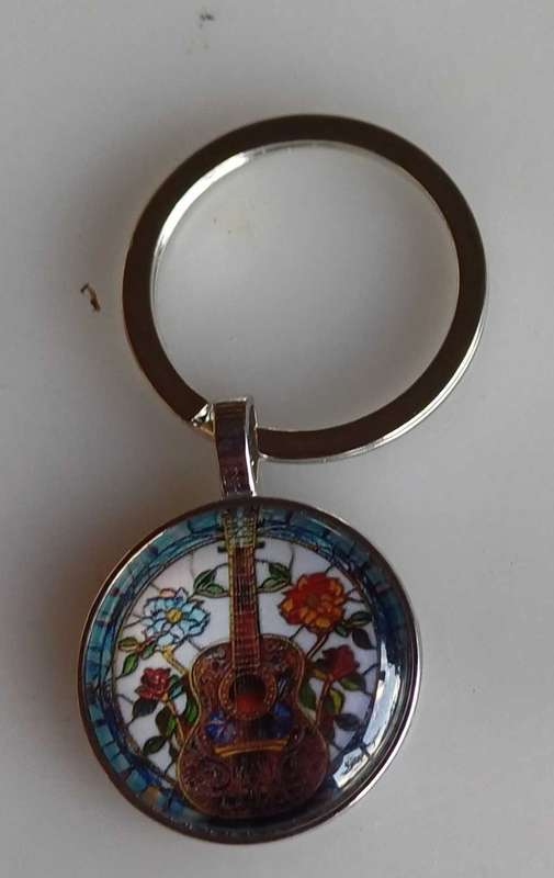 Guitar keyring