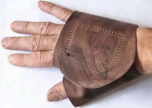 Palm protecting gloves