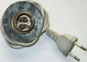 1 lamp socket with lead with red light bulb with 2-point plug
