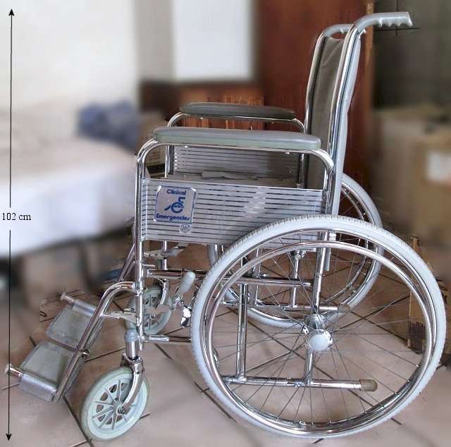 Wheelchairs - manual push - Clinical emergencies