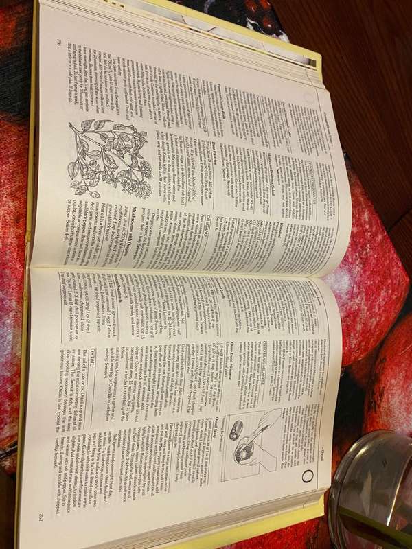 Encyclopedia of Food & Cookery