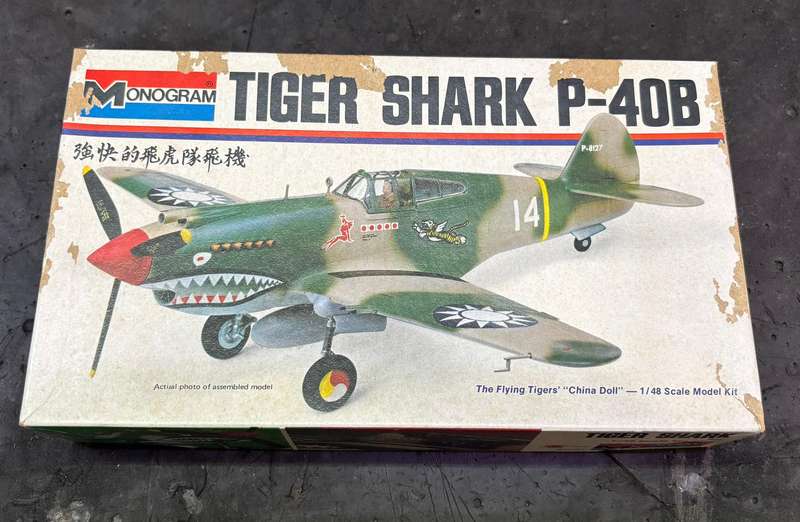 Monogram tiger shark p-40b 1/48