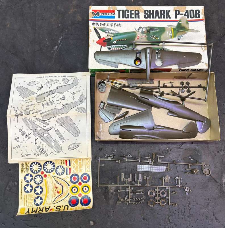 Monogram tiger shark p-40b 1/48