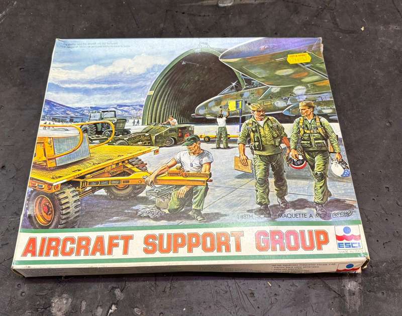 ESCI aircraft support group model scale 1/48
