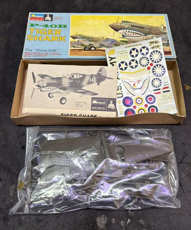 Monogram tiger shark p-40b 1/48