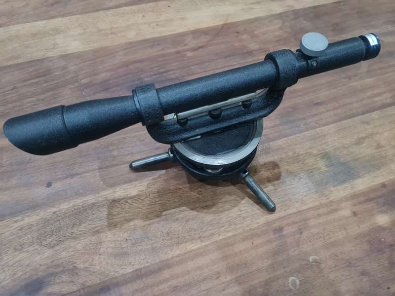 Vintage dumpy level,  see pictures