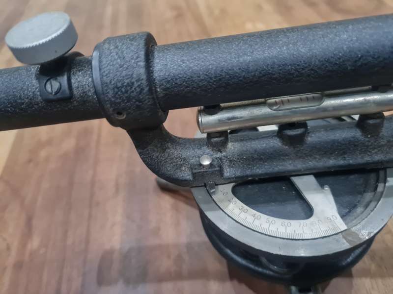 Vintage dumpy level,  see pictures