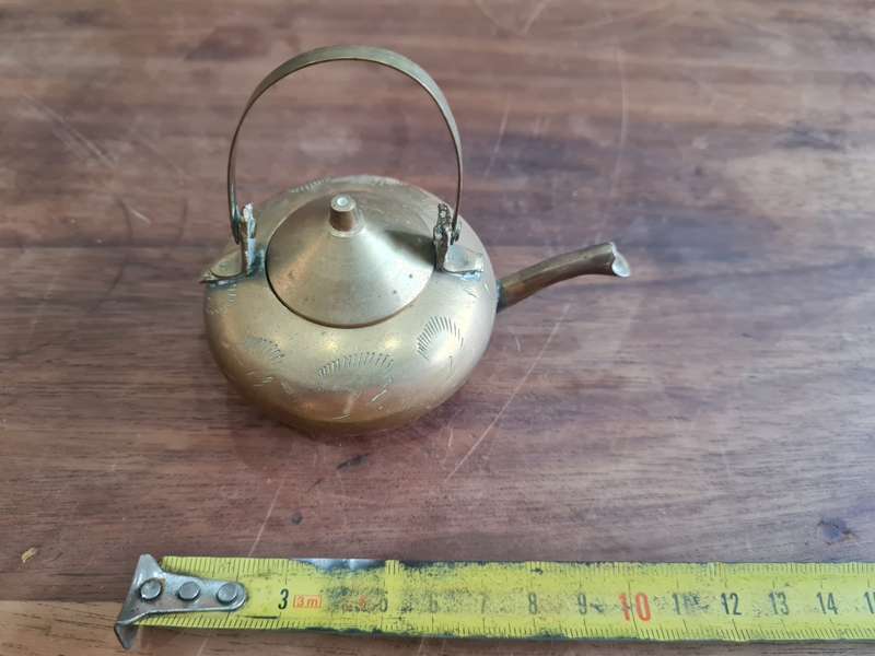 Vintage collectors brass teapot
