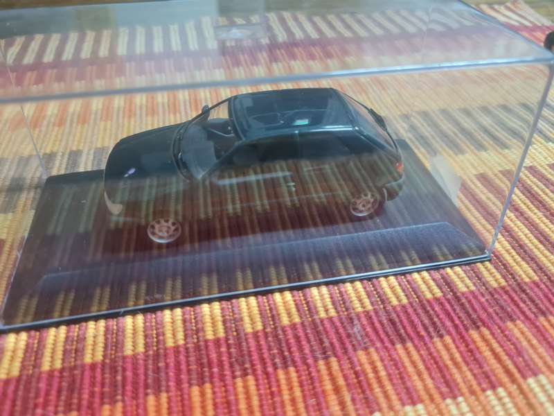1/43 scale model : Minichamps Peugeot 306
