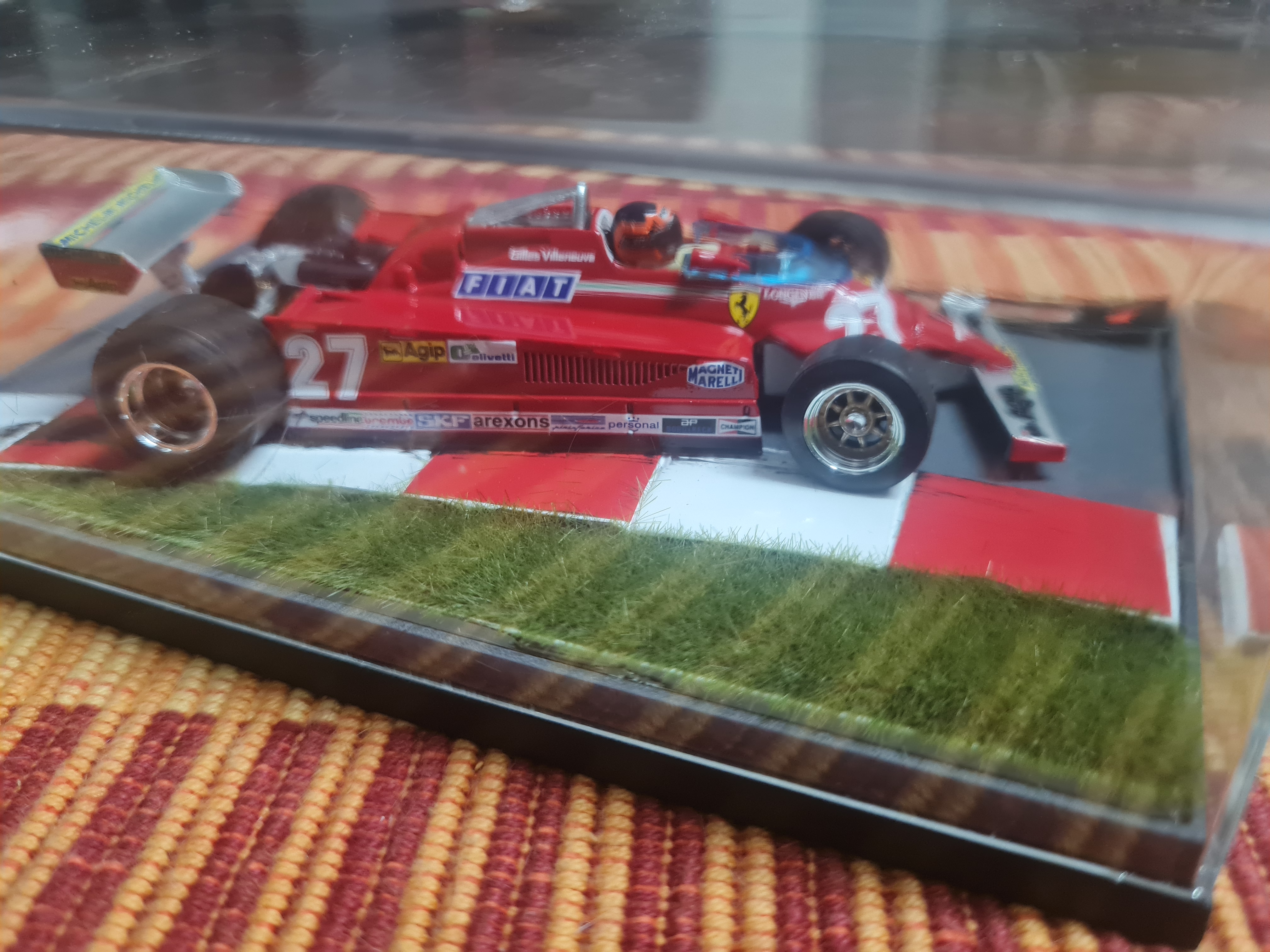 1/43 Ferrari #27      0717/1000
