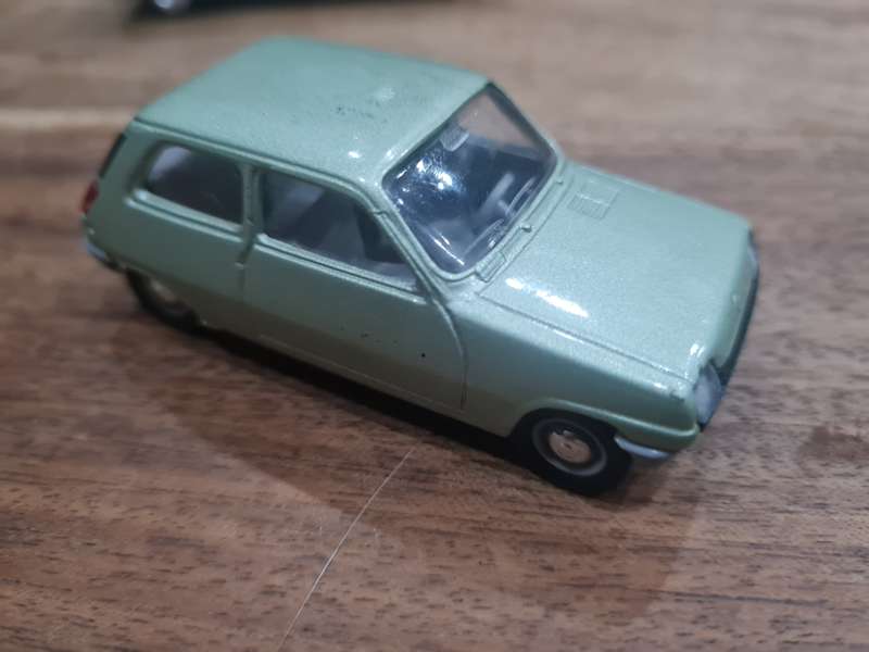 1/43 scale model : Renault 5