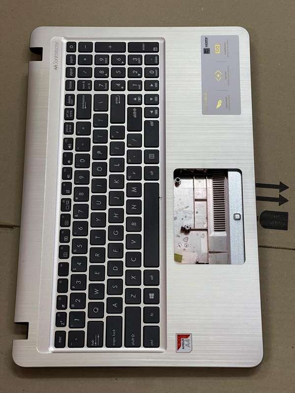 ASUS X540B Palmrest