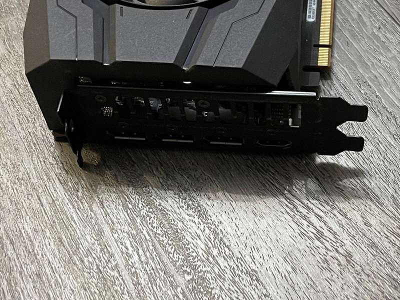 ASUS ROG STRIX RADEON RX 5500 XT 8GB OC GAMING GRAPHICS CARD