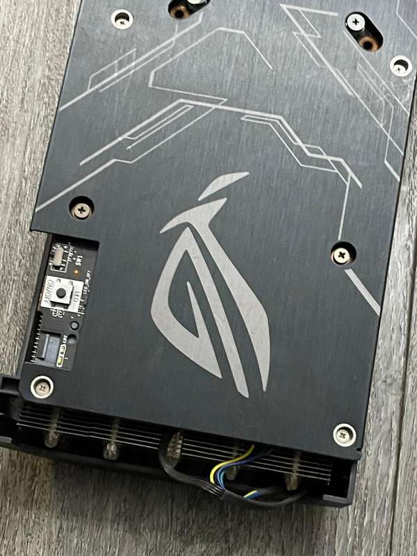 ASUS ROG STRIX RADEON RX 5500 XT 8GB OC GAMING GRAPHICS CARD