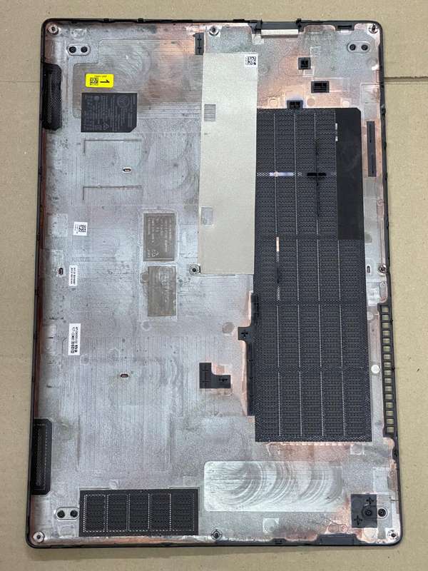 Dell Latitude 5580/5590 Bottom cover
