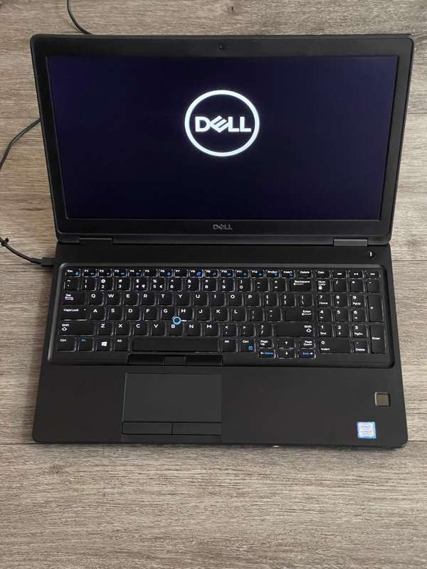 DELL PRECISION 3530 | 8TH GEN CORE i7-8750H | 16GB DDR4 | 256GB SSD | 15.6` FHD | 4GB NVIDIA QUADRO