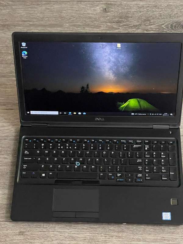 DELL PRECISION 3530 | 8TH GEN CORE i7-8750H | 16GB DDR4 | 256GB SSD | 15.6` FHD | 4GB NVIDIA QUADRO