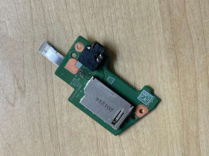 HP 15s-fq2xxx Series Audio/Mic Jack with SD Card Reader