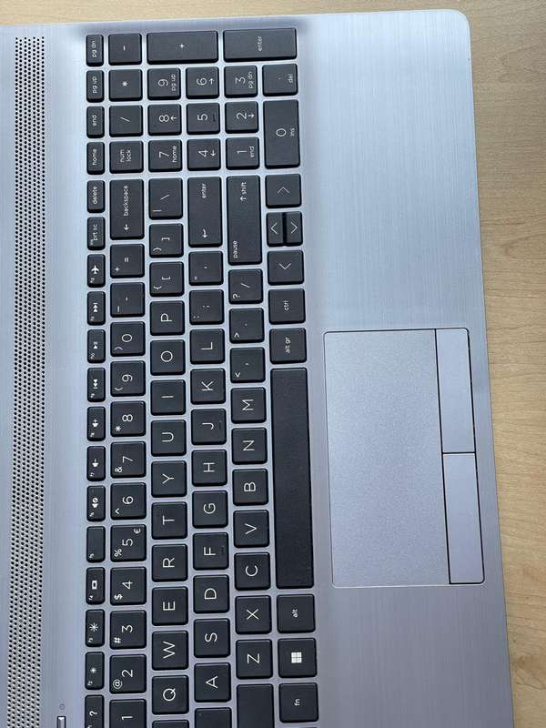 HP 250 G8 HP 255 G8 Notebook Palmrest with Keyboard / 250 G8 / G9 / 15-DW Series (Silver)