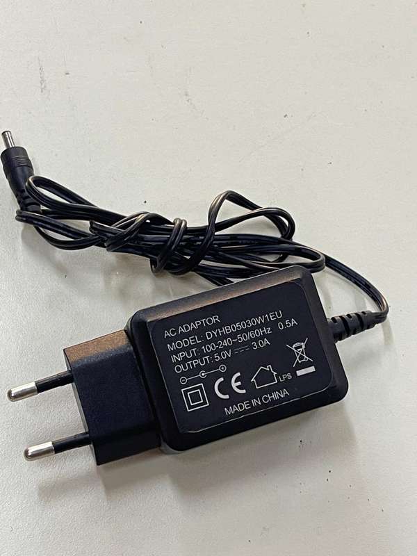 Connex / Mecer 5.0V 3.0A Charger
