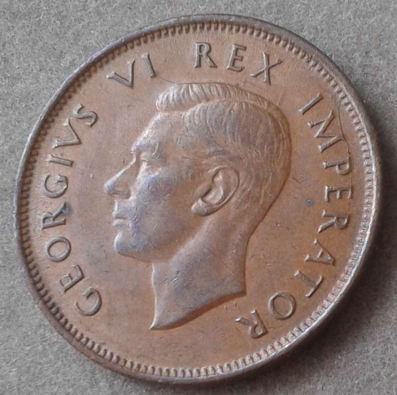 1942 Union 1/2 penny in XF with obverse die crack