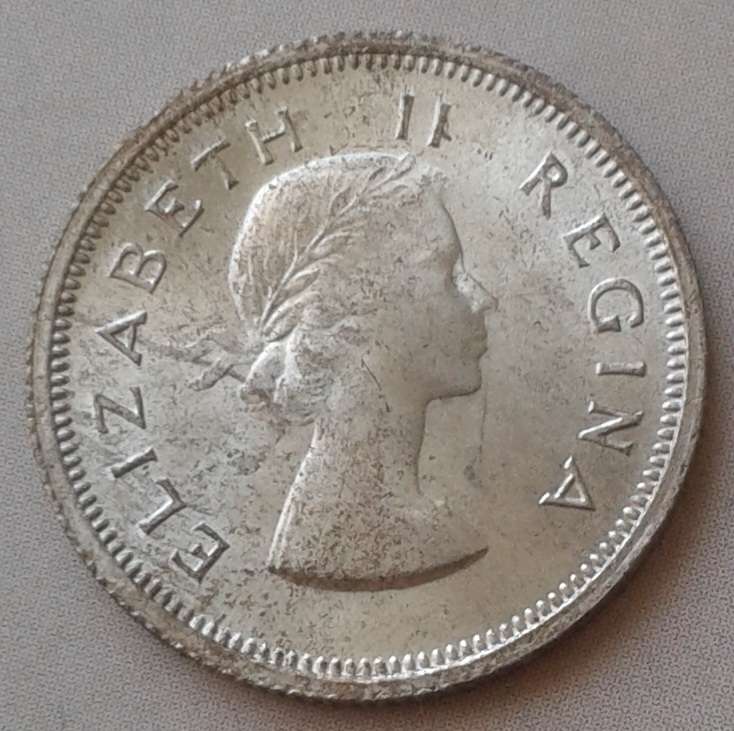 Uncirculated 1960 union silver sixpence