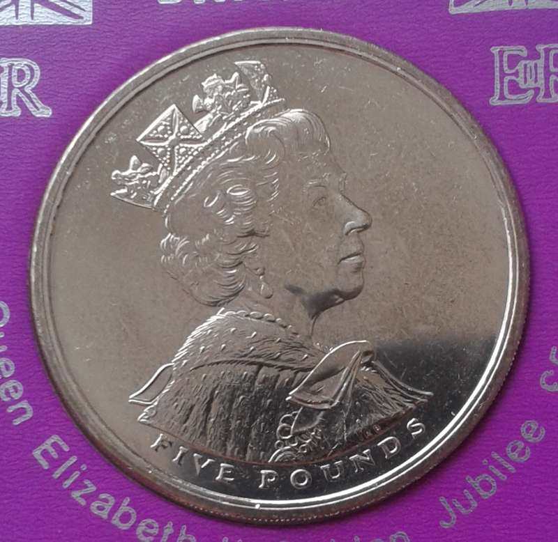 2002 Queen Elizabeth Golden Jubilee 5 Pounds in case