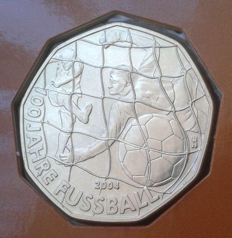 2004 Austria brilliant uncirculated silver 5 Euro in blister pack (Football)