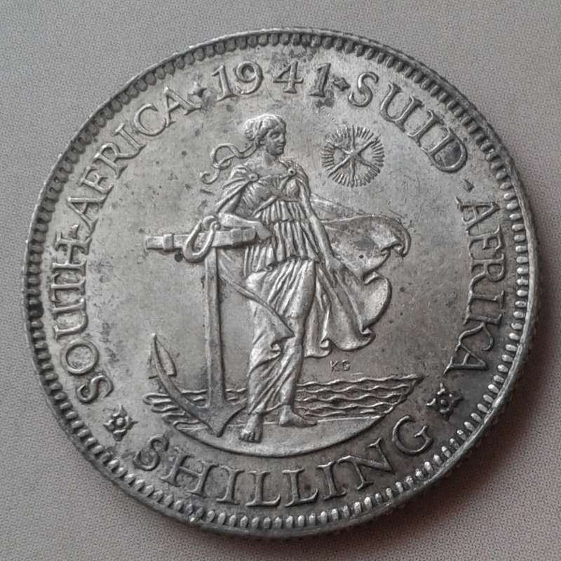 1941 Union silver shilling with XF details