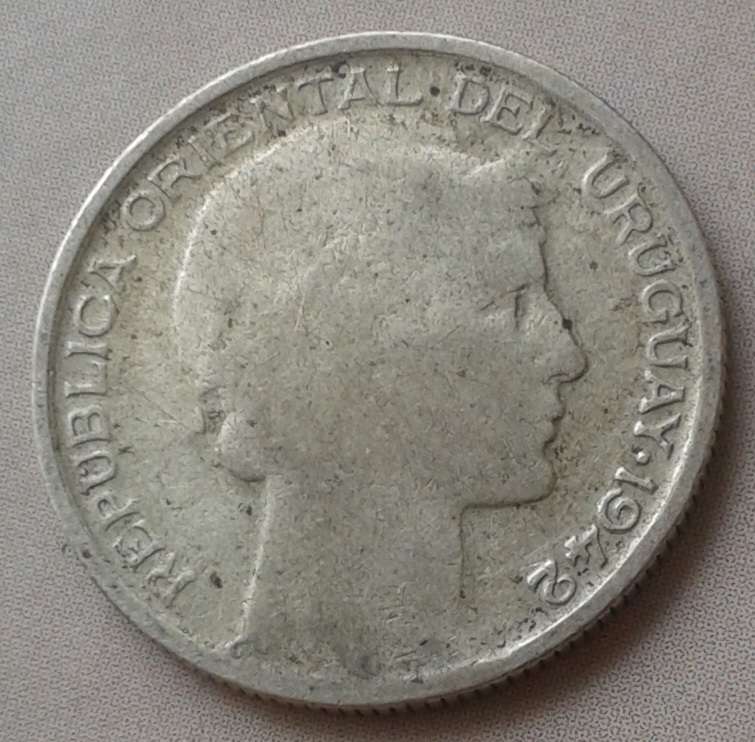1942 Uruguay silver 20 Centesimos