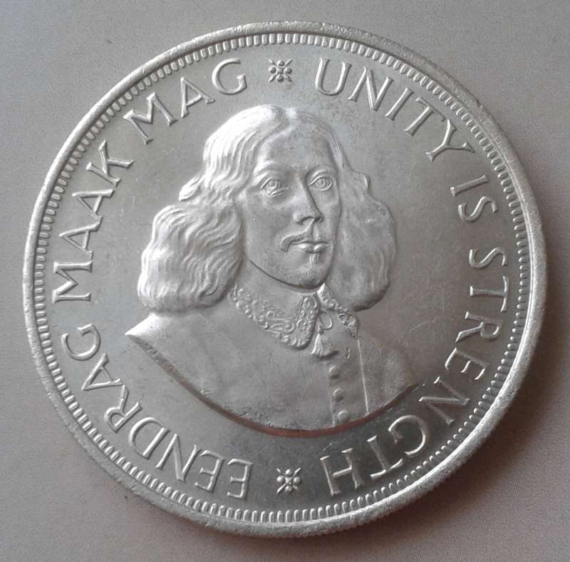 Nice 1962 Republic silver 50c (low mintage)