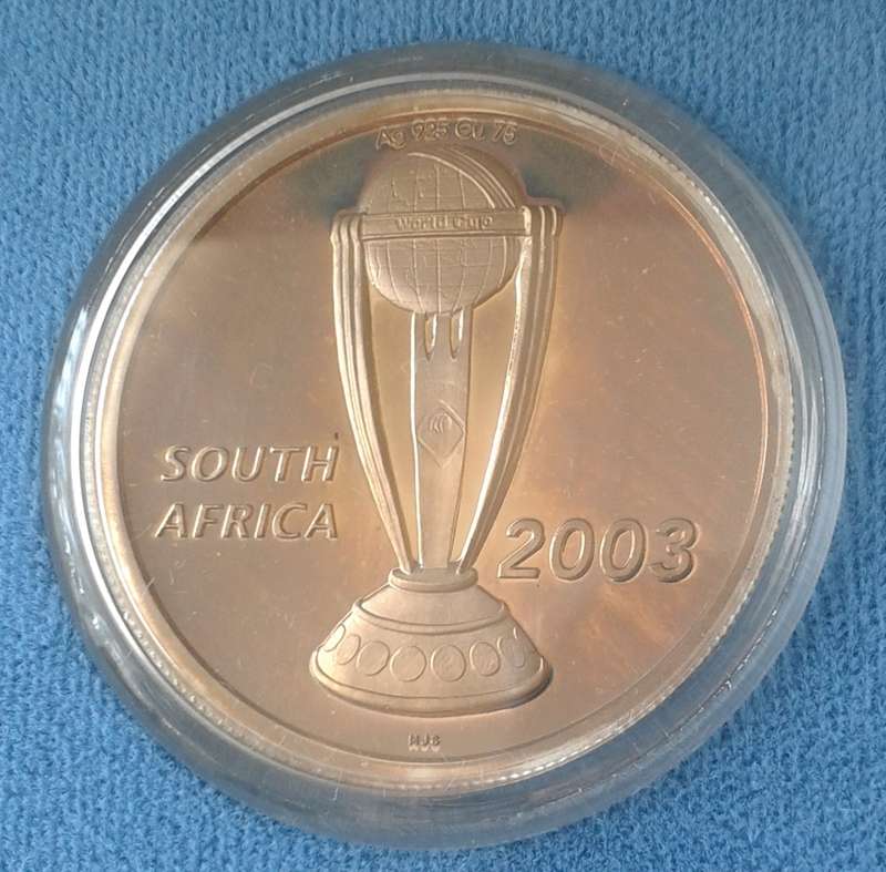 2003 Cricket World Cup proof silver tossing medal set in case with certificate