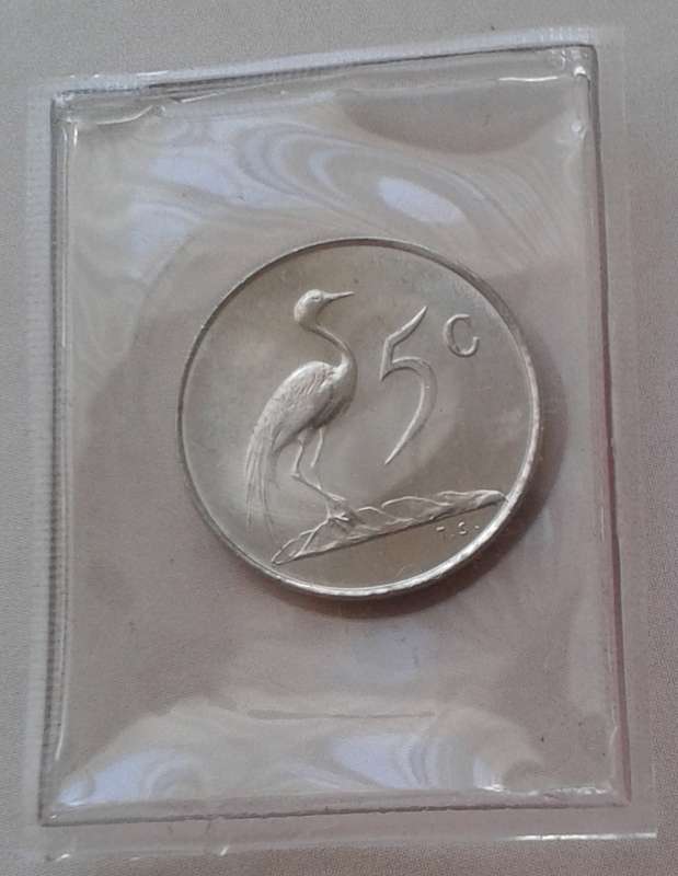 Uncirculated 1967 English nickel 5c