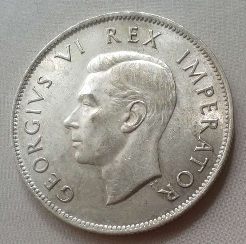 1942 Union silver 2 1/2 Shillings in AU
