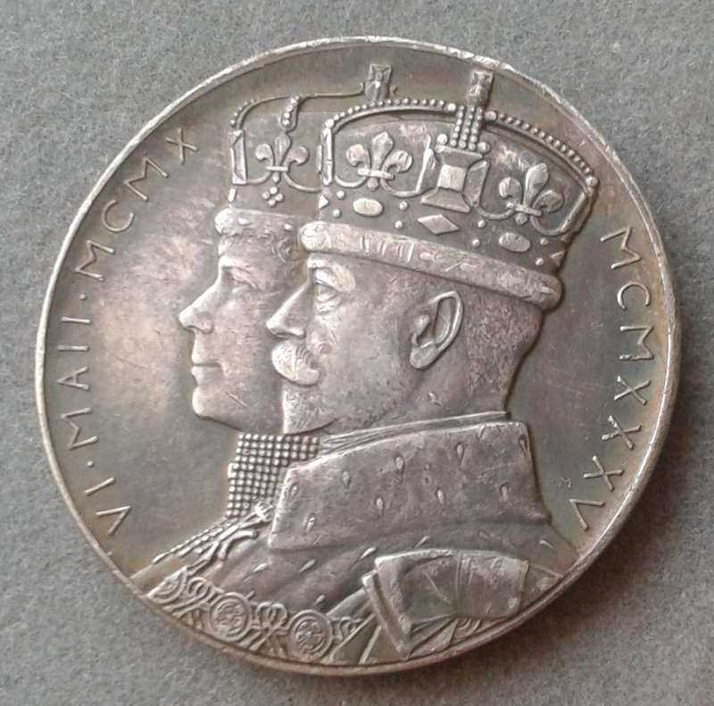 1935 George V/Queen Mary sterling silver medal