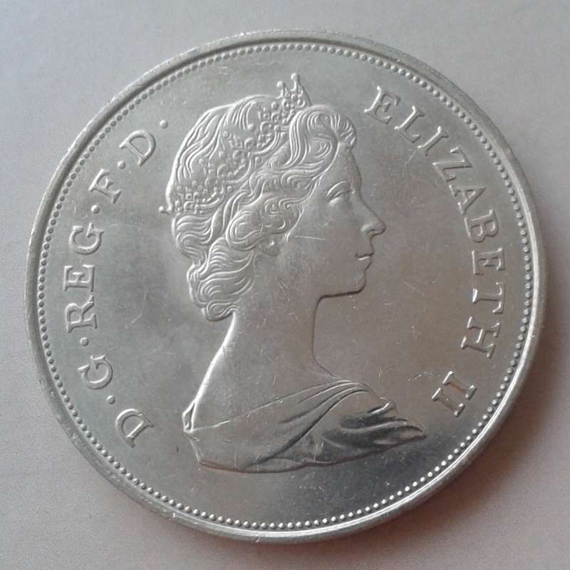 1981 Charles & Diana royal wedding british crown.