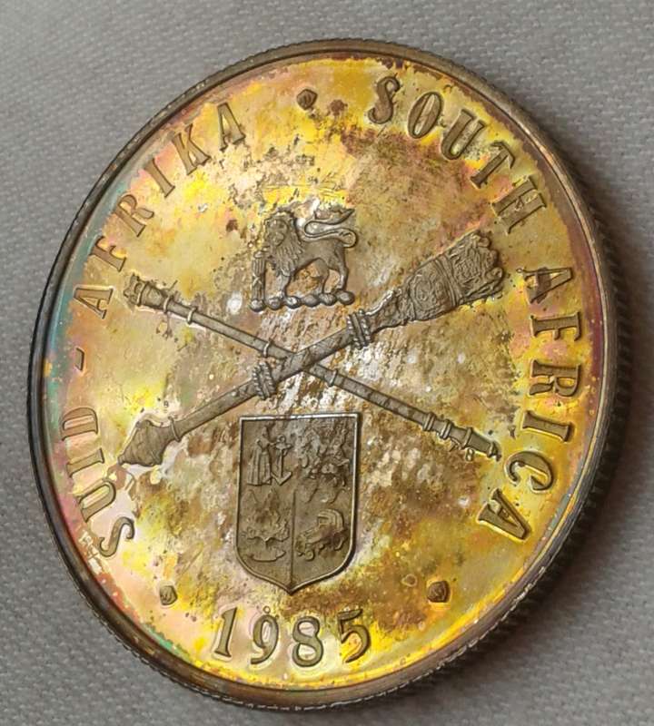 1985 Parliament proof silver R1 with nice obverse toning (mintage: 25698)