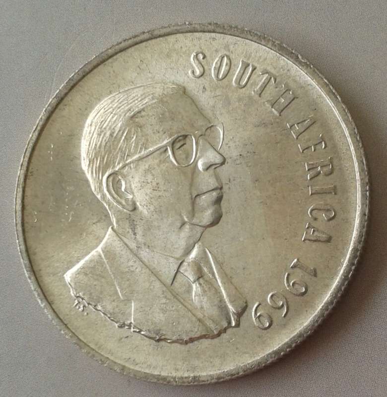 1969 English uncirculated silver R1