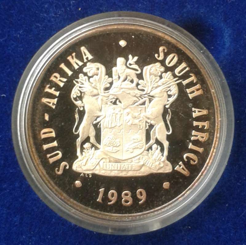 Encapsulated 1989 proof silver R1 in box (mintage: 15025)