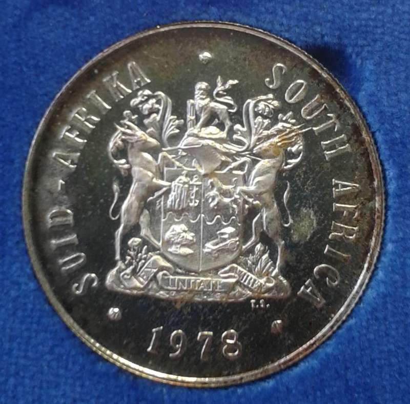 Nice 1978 Republic short proof set with silver R1 (mintage: 7000).