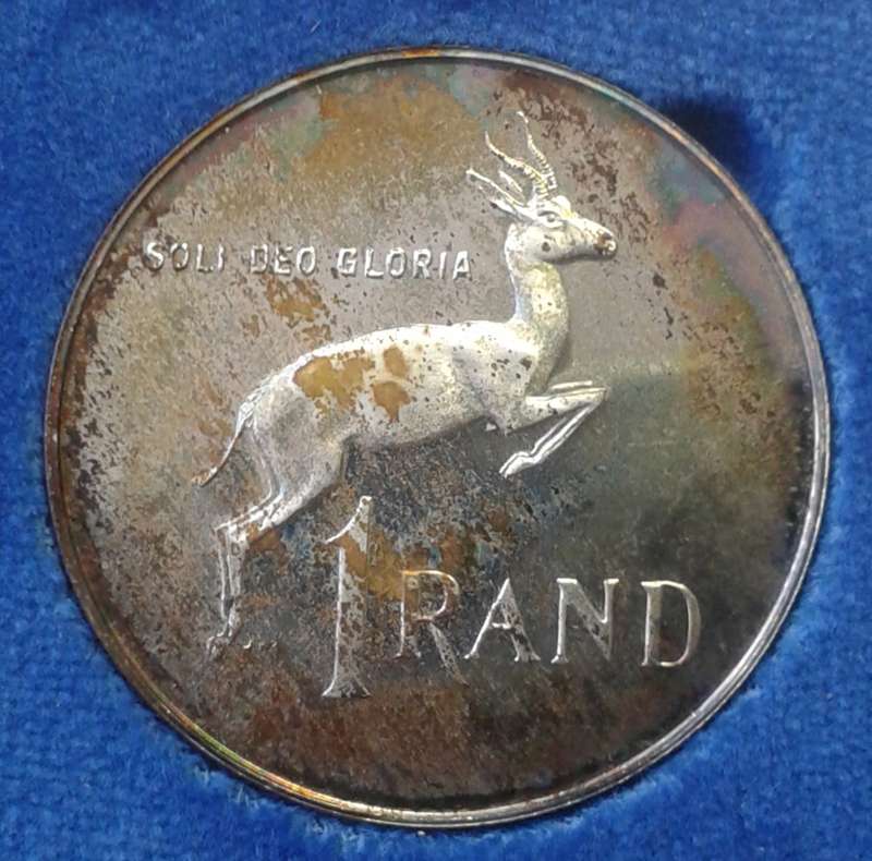 Nice 1978 Republic short proof set with silver R1 (mintage: 7000).