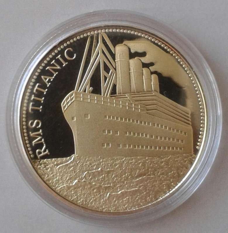 RMS Titanic voyage commemorative novelty coin - Golden colour (40mm)