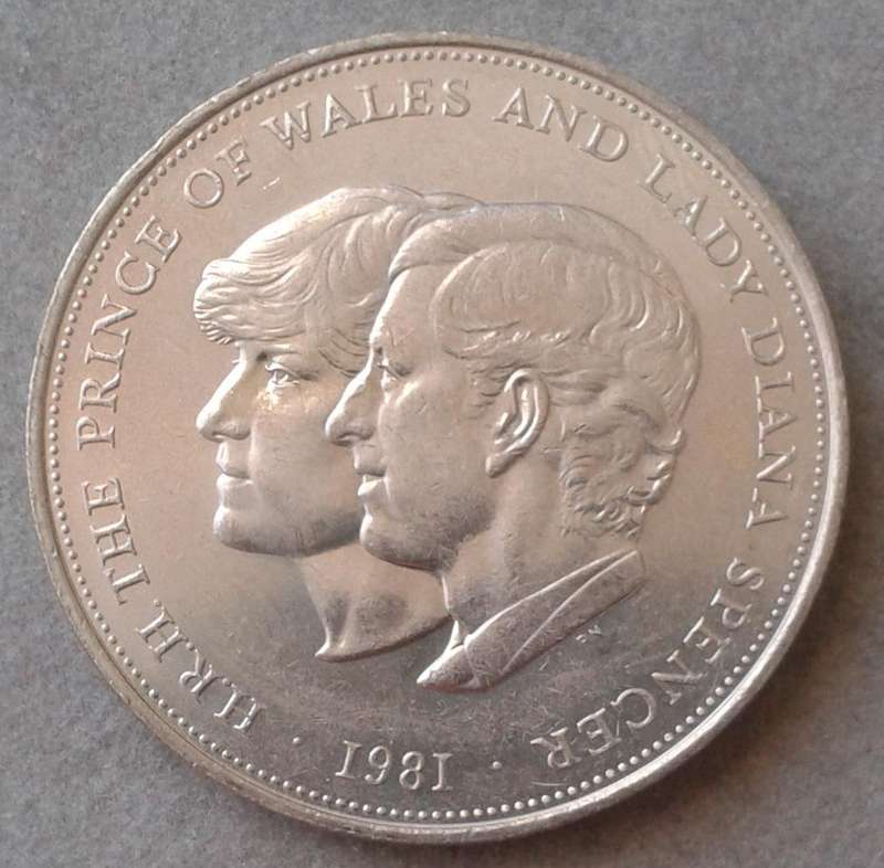 1981 Charles & Diana royal wedding british crown
