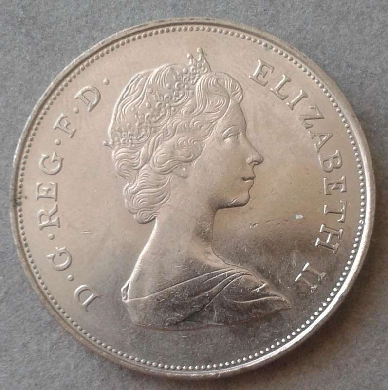 1981 Charles & Diana royal wedding british crown