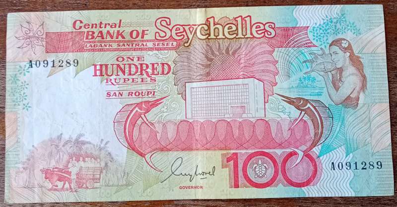 1989 Seychelles 100 Rupees in VF