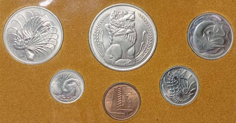 1977 Singapore uncirculated coin set in folder (Year of the snake)
