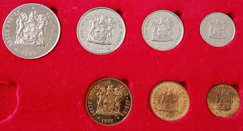 Partial 1977 proof set in red box (50c-1/2c).